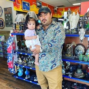 Meet your Posher, Andres